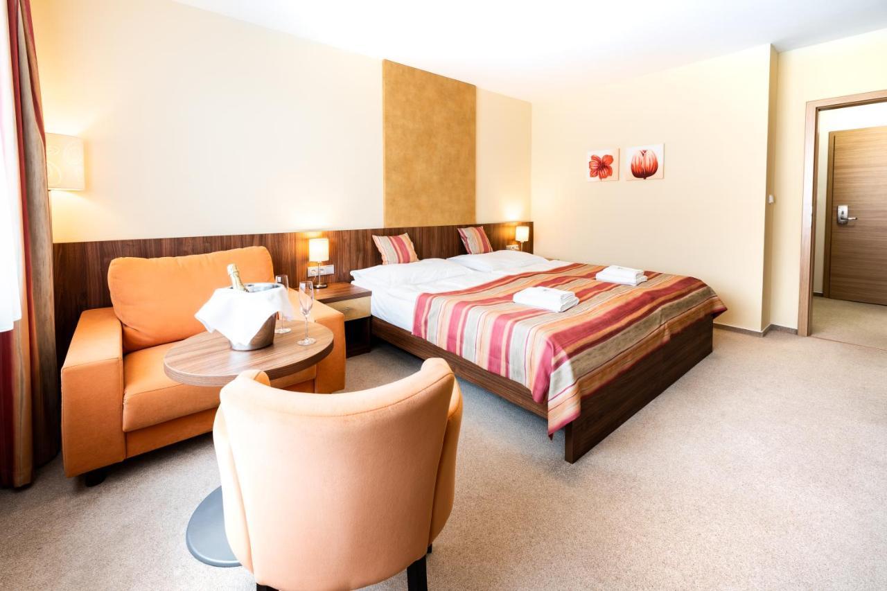 Hotel Artaban Žirovnice Extérieur photo